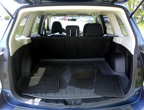Used 2011 Subaru Forester 2.5X Premium w/ All-Weather Pkg image 12