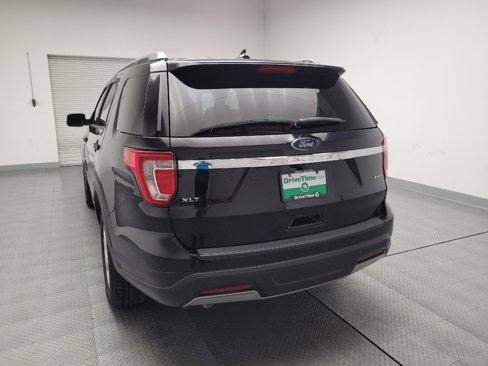 Used 2019 Ford Explorer XLT w/ Equipment Group 201A image 6