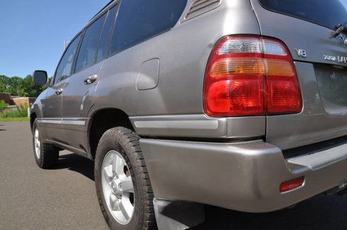 Used 2001 Toyota Land Cruiser image 11