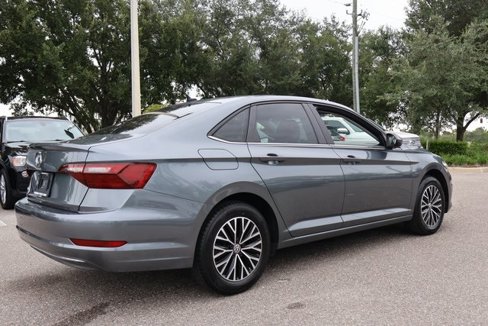 Certified 2020 Volkswagen Jetta SE w/ SE Cold Weather Package image 8