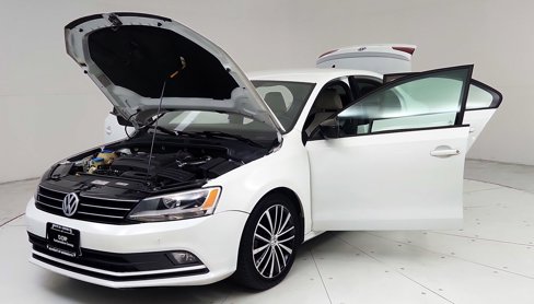 Used 2016 Volkswagen Jetta Sport image 10