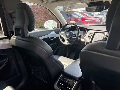 Used 2018 Volvo XC90 T5 Momentum w/ Convenience Package image 31