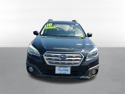 Used 2016 Subaru Outback 2.5i Premium image 2