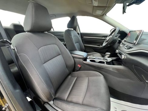 Used 2023 Nissan Altima 2.5 SV image 13