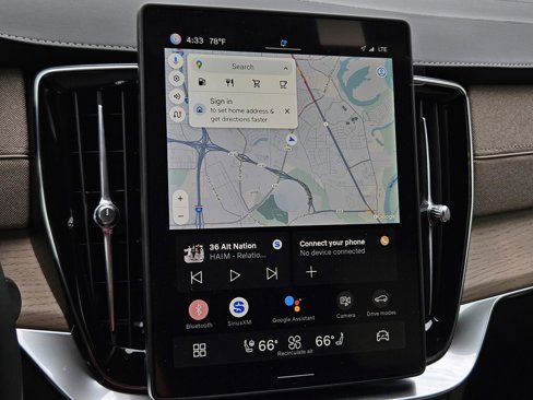 New 2025 Volvo XC90 B5 Plus w/ Protection Package Premier image 19