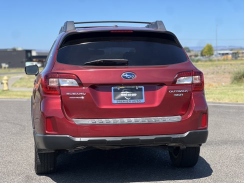Used 2015 Subaru Outback 3.6R Limited image 7