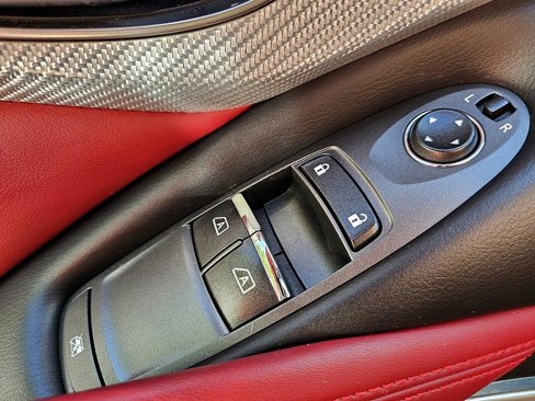 Used 2017 INFINITI Q60 Red Sport 400 image 31