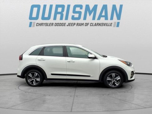 Used 2022 Kia Niro LXS image 2