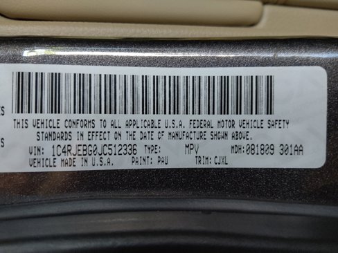 Used 2018 Jeep Grand Cherokee Limited image 33