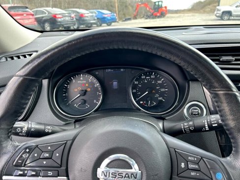 Used 2018 Nissan Rogue SL image 14