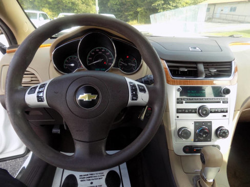 Used 2012 Chevrolet Malibu LT image 11