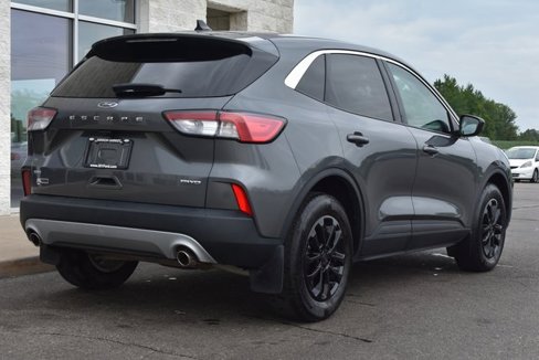 Used 2022 Ford Escape SE w/ Cold Weather Package image 11