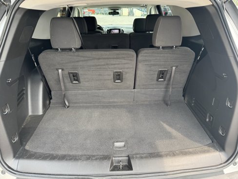 Used 2020 Chevrolet Traverse LS image 30