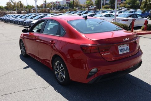 Used 2022 Kia Forte LXS w/ LXS Technology Package image 6