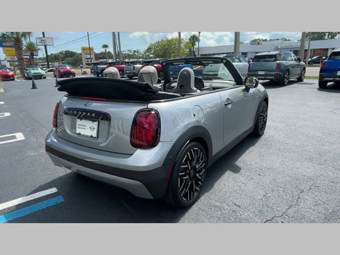 Certified 2025 MINI Cooper S image 22