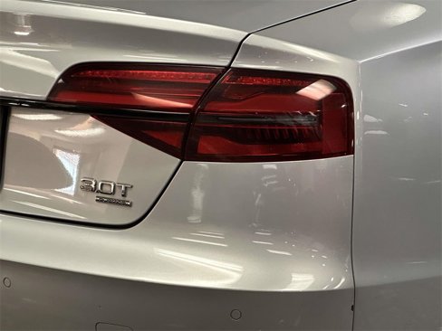 Used 2018 Audi A8 L 3.0T w/ Executive Package image 9