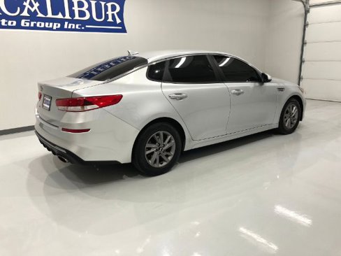 Used 2019 Kia Optima LX image 14