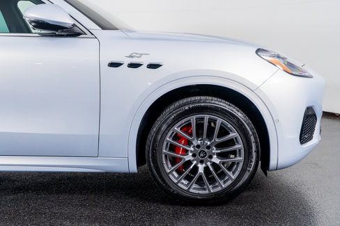 Used 2024 Maserati Grecale GT image 6