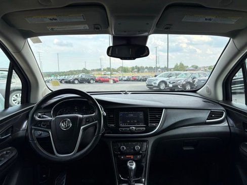 Used 2022 Buick Encore Preferred image 13