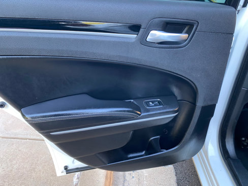 Used 2021 Chrysler 300 S image 29