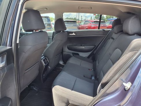 Used 2019 Kia Sportage LX image 9
