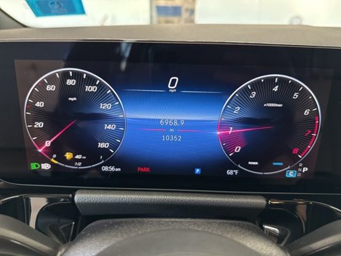 Used 2025 Mercedes-Benz GLA 250 4MATIC image 10