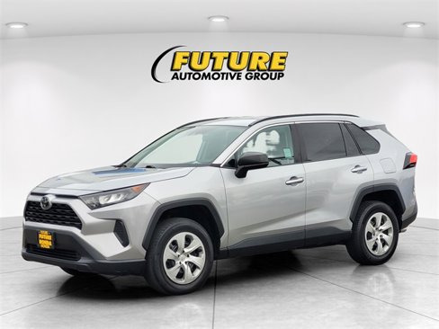 Used 2021 Toyota RAV4 LE image 5