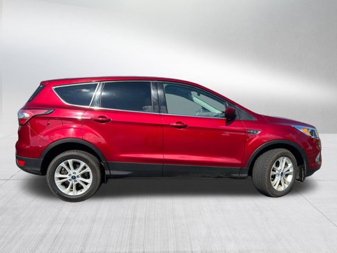 Used 2017 Ford Escape SE image 8