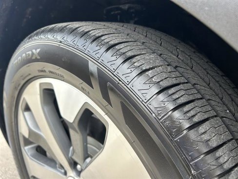 Used 2020 Kia Telluride S w/ S 8 Passenger Seating Package image 11