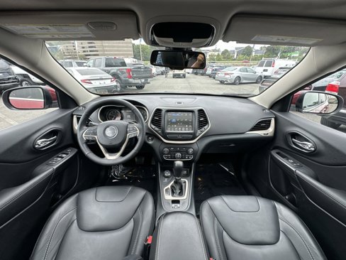 Used 2016 Jeep Cherokee Limited image 23