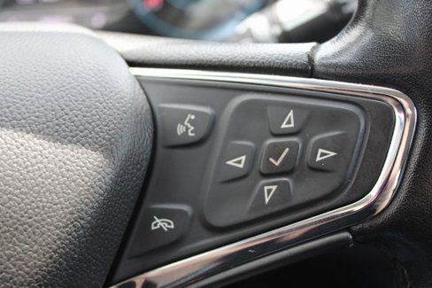 Used 2018 Chevrolet Cruze Premier image 28
