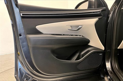 Used 2022 Hyundai Tucson Limited w/ Cargo Package image 18