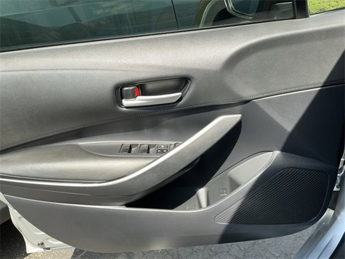 Used 2020 Toyota Corolla SE image 22