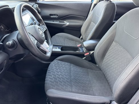 Used 2023 Nissan Kicks SV image 18