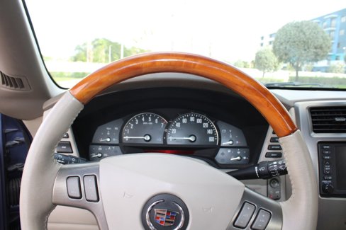 Used 2005 Cadillac XLR image 23