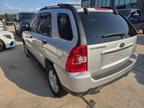 Used 2010 Kia Sportage LX image 4