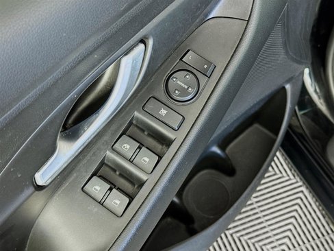 Used 2019 Hyundai Elantra GT w/ Style Package 02 image 20