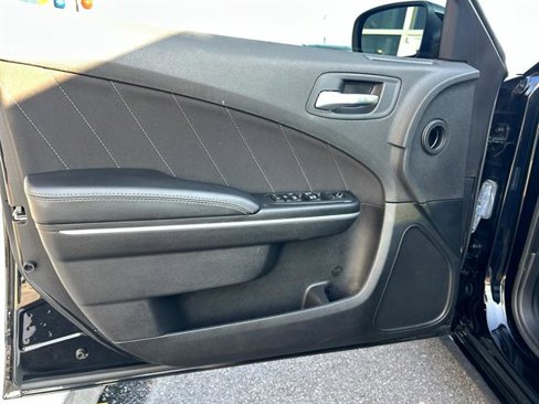 Used 2021 Dodge Charger SXT image 16
