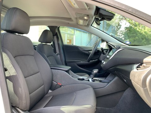 Used 2024 Chevrolet Malibu LT image 36