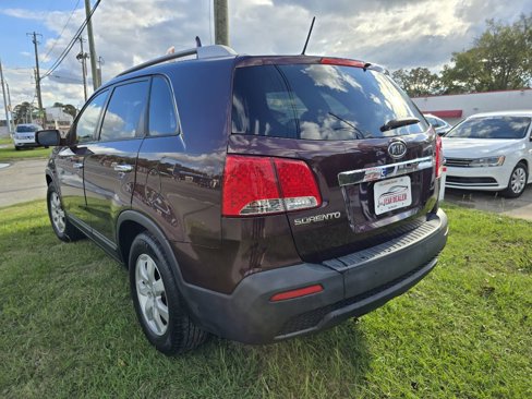 Used 2013 Kia Sorento LX w/ Convenience Pkg image 8