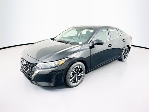 Used 2024 Nissan Sentra SV image 3