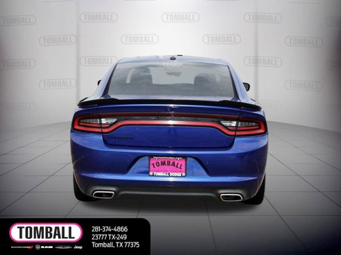 Used 2021 Dodge Charger SXT w/ Blacktop Package image 7