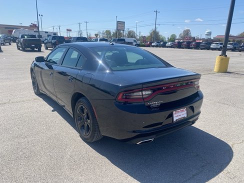 Used 2021 Dodge Charger SXT w/ Cold Weather Package image 4
