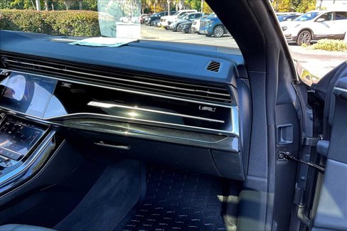 Used 2019 Audi Q8 Premium w/ Convenience Package image 18