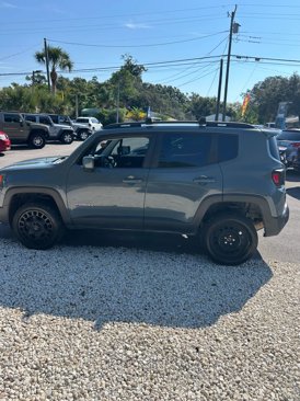Used 2018 Jeep Renegade Latitude image 6