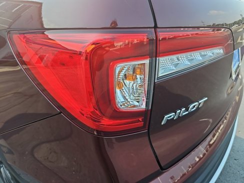 Used 2021 Honda Pilot Touring image 39