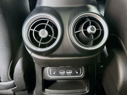 Used 2022 Alfa Romeo Stelvio Sprint image 25