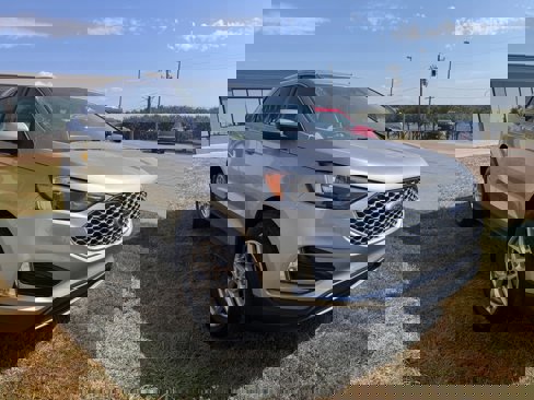 Used 2024 Ford Edge SEL w/ Convenience Package image 4