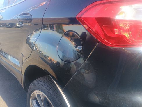 Used 2021 Ford EcoSport Titanium image 5