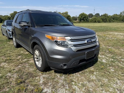 Used 2014 Ford Explorer XLT w/ Equipment Group 202A image 1
